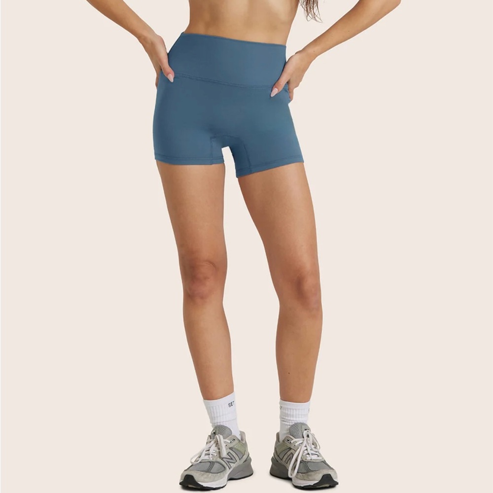 Set Active form cloud shorts